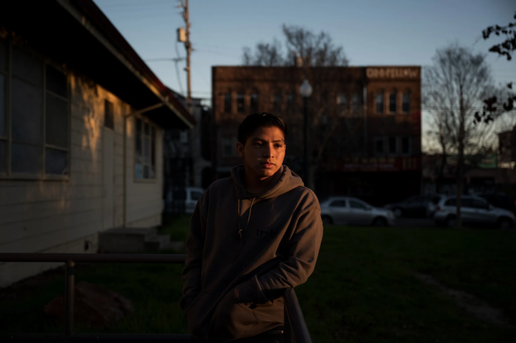 Jorge poses for a portrait at a park in East Oakland on Thursday, January 16, 2025. Credit: Hiram Alejandro Durán for El Tímpano/Catchlight/Report for America corps member
